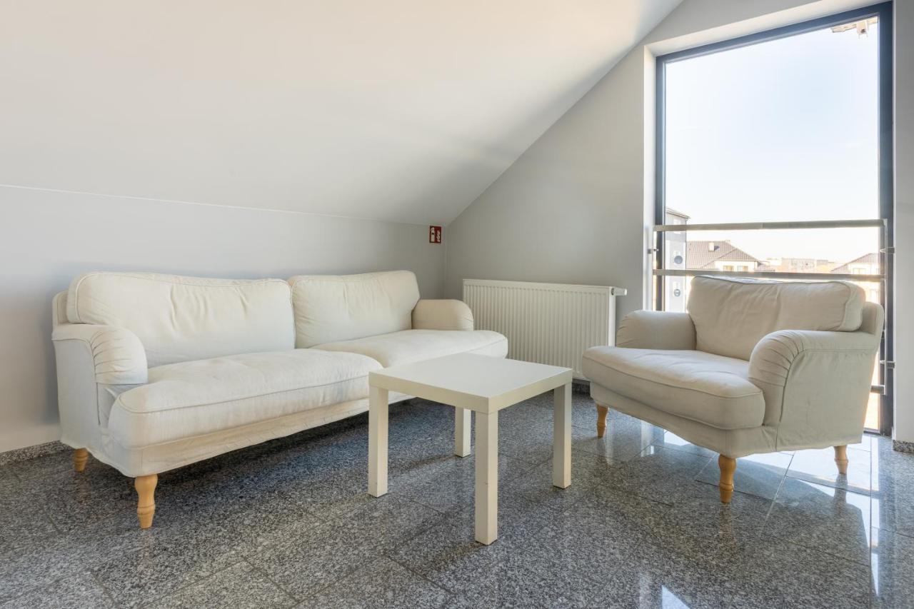 Noclegijarocin Bed & Breakfast Exterior foto